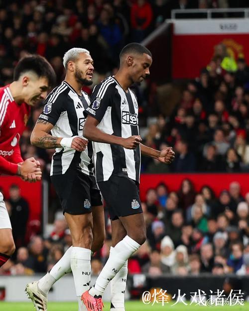 队报：曼联已接触托利索的团队，马竞也对球员有意