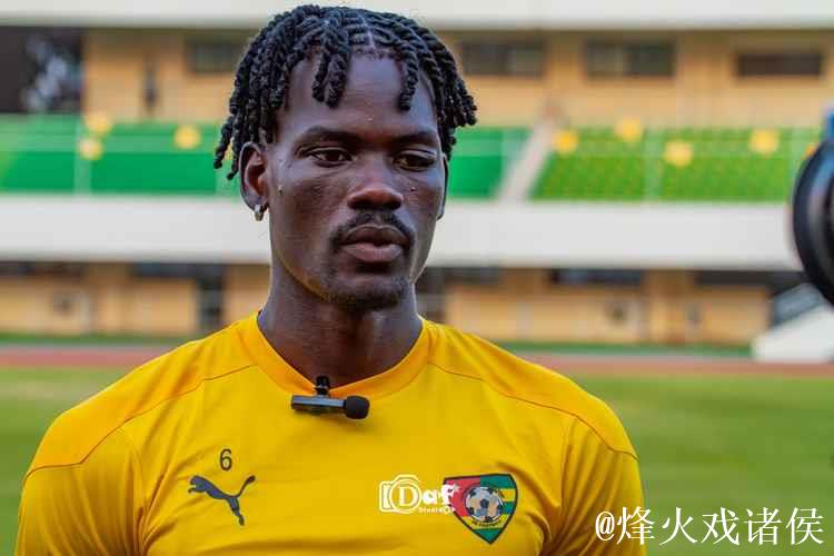 海港官宣非洲黑又硬“兽腰”加盟,海港球迷凭啥嫌弃 35万欧元身价太便宜? 海港官宣非洲黑又硬“兽腰”加盟,海港球迷凭啥嫌弃 35万欧元身价太便宜?