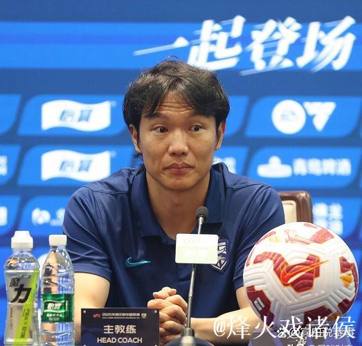 邓卓翔将继续带队 武汉三镇正抓紧解决转会禁令